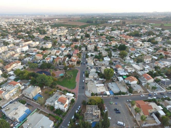 אור יהודה
