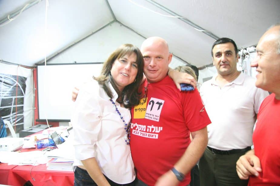 בחירות 2013 יהוד, יעלה מקליס, יובב גוניקמן, חיים כחלון, בני רזניק