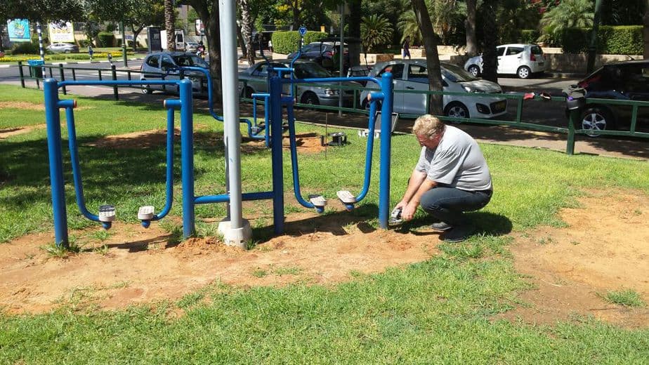 עיריית יהוד מונוסון משדרגת את מתקני הכושר בגנים הציבוריים ברחבי העיר לרווחת התושבים