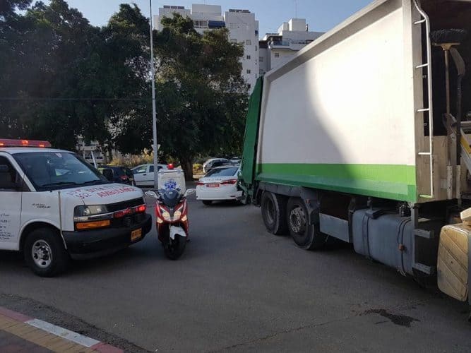 קשיש נהרג בתאונה ביהוד