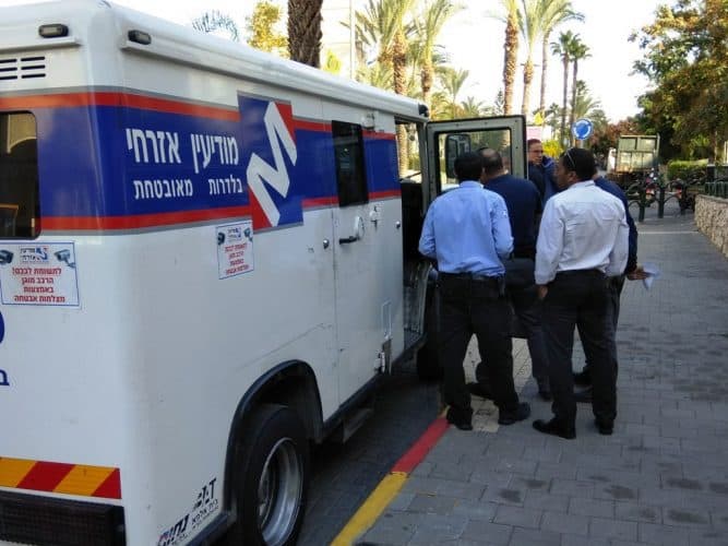משאית כסף נשדדה בגני תקווה
