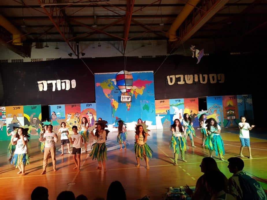 אור יהודה מאות חגגו את ה"פסטישבט" של צופי יהודה