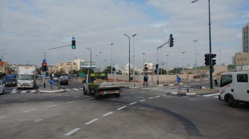 צומת לוס אנגלס קריית אונו