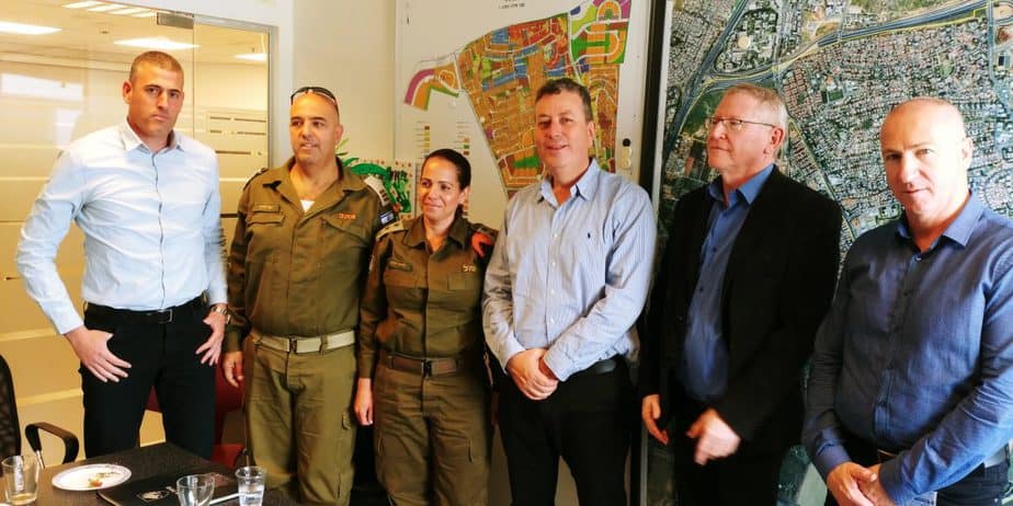 ביקור המפקדת בפיקוד העורף