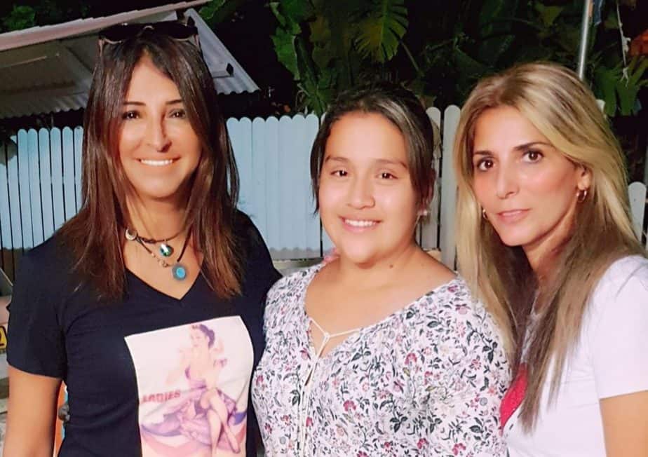 קבוצת הליידיס מאמצות את סטפני