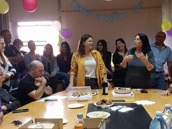 מסיבת הניצחון לראש המועצה בגני תקווה