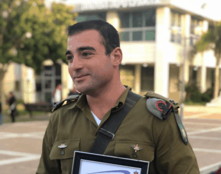 אדיר