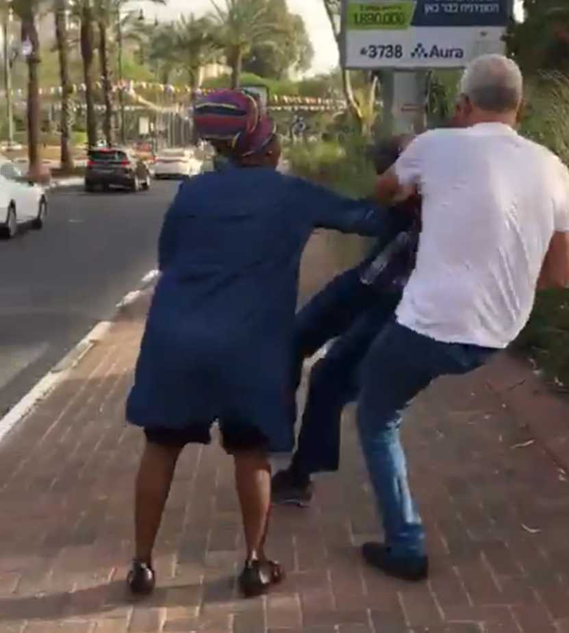 תיועד נהג המונית שמכה קשישי ביהוד