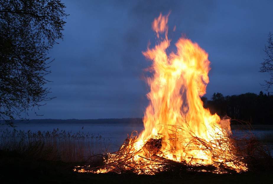 fire-123784_1280