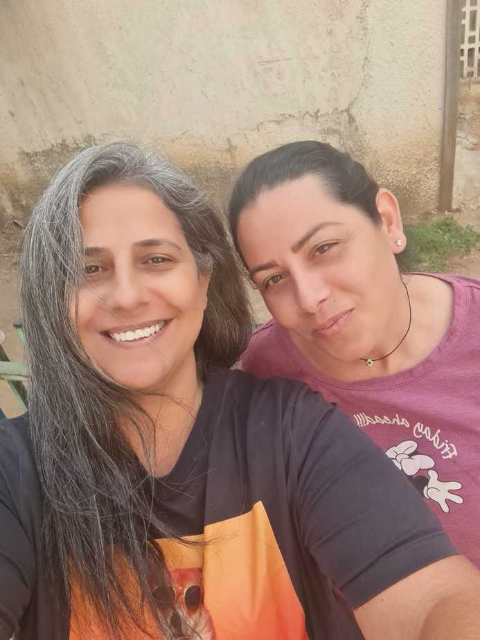 תמר אלקובי (מימין) ומיטל כהן. צילום: באדיבות תמר אלקובי