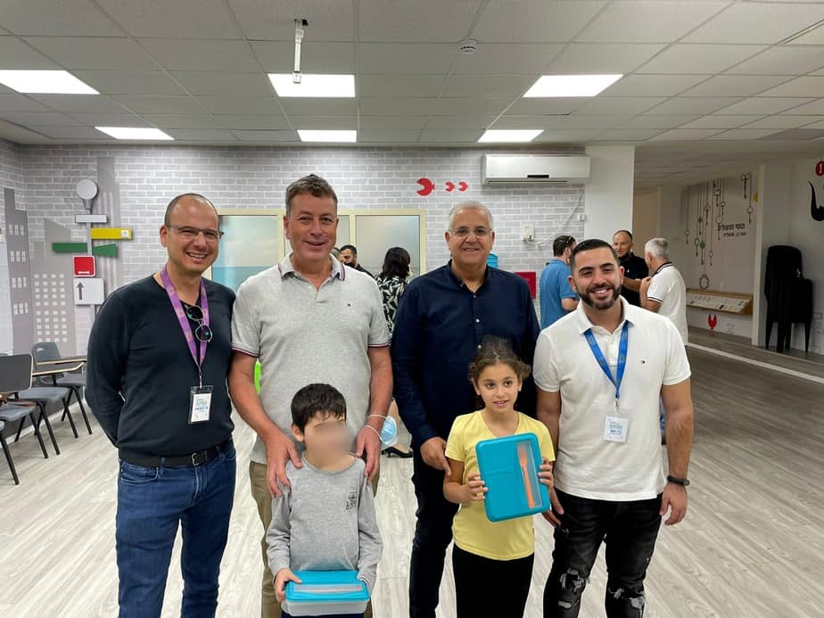 מימין לשמאל: עידו שושן, רון מלכה, ישראל גל ויוסי זילברברג. צילום: עיריית קריית אונו