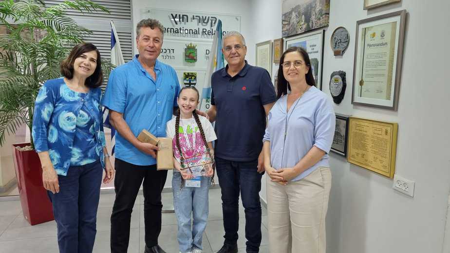 עדן גלסקי תחרות שירה בינלאומית. צילום: דוברות עיריית קריית אונו