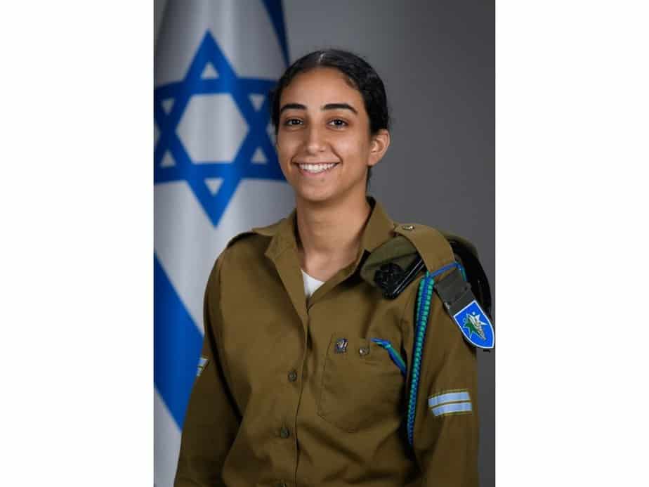 מצטיינת נשיא המדינה, רב״ט עינב דבוש מיהוד. צילום: דובר צה"ל