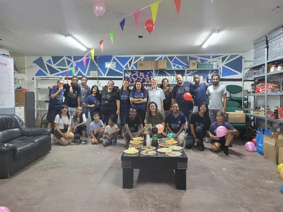 אור יהודה: חגיגת יום ההולדת למתנדבת הוותיקה בארגון סח"י. צילום: "נפגשים" מרכזים קהילתיים