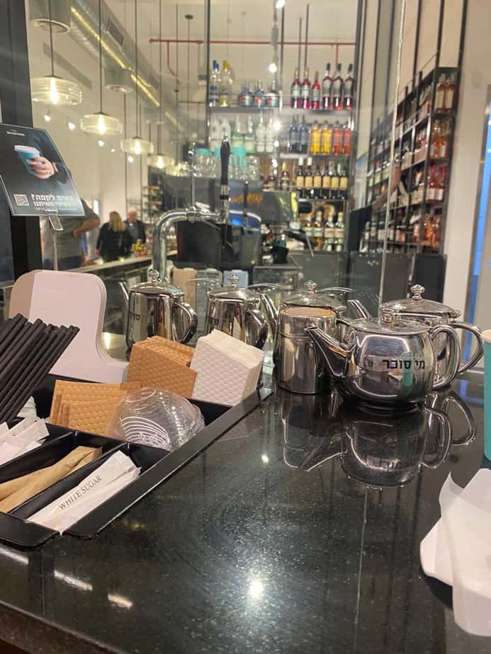 דליקטסן מתחם צים גני תקווה.צילום: ליאור פריבנר