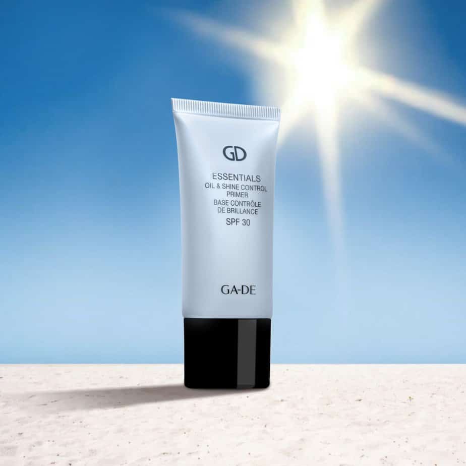 ג'ייד ESSENTIALS OIL SHINE CONTROL PRIMER SPF צילום יחצ 149 שח (3)