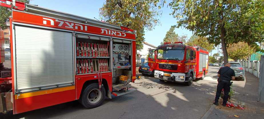 שריפה בסביון. צילום: דוברות כב"א