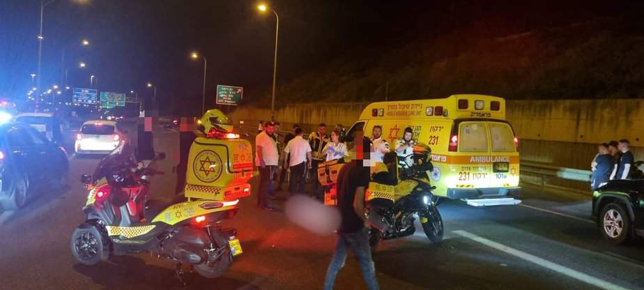 תאונה בכביש 471 סמוך לגת רימון. צילום: דוברות מד"א