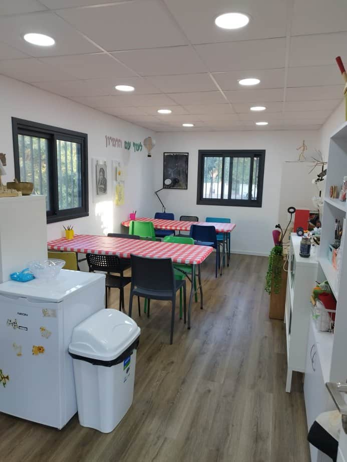 ציורים בית ליצירה חופשית. צילום באדיבות המקום