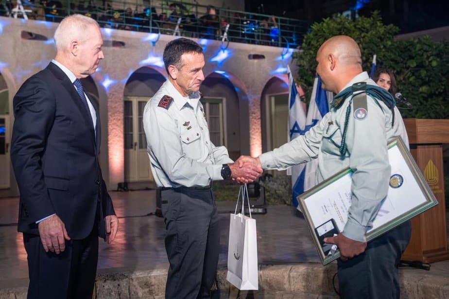 מצטיין שר הביטחון- רנ"ג פנחס אילוז. צילום: דובר צה"ל