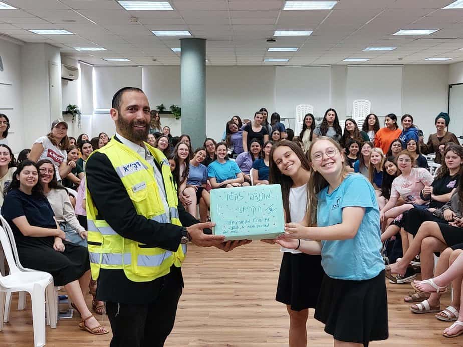 אולפנת אמית גבעת שמואל – זכור אל תשכח (1)