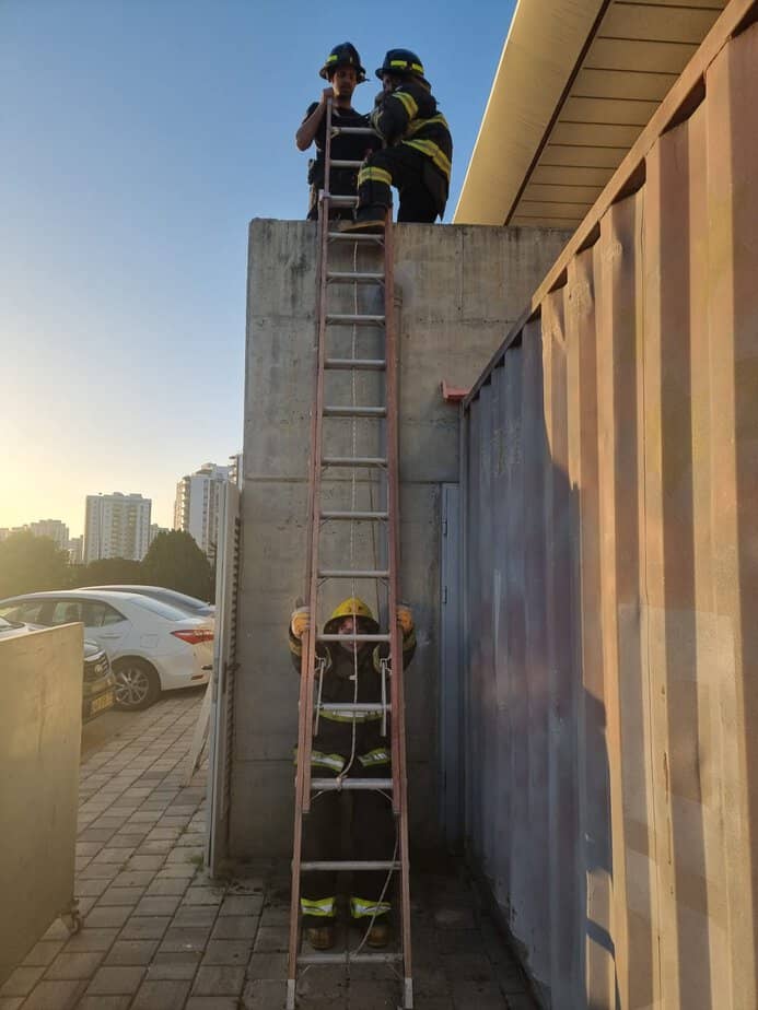 20 צופי אש חדשים הצטרפו לתחנת בקעת אונו. צילום: תיעוד מבצעי מחוז דן