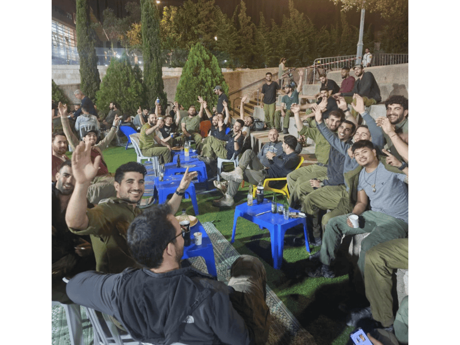 אירוע הצדעה מיוחד שנערך ללוחמי פלס"ר גבעתי ונח"ל בגני תקווה. צילום: עריית גני תקווה