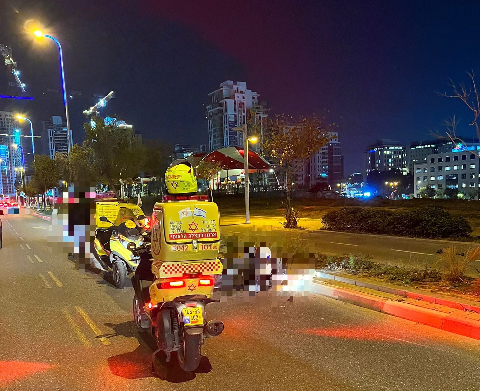 תאונה קטלנית בפתח תקווה. צילום: דוברות מד"א