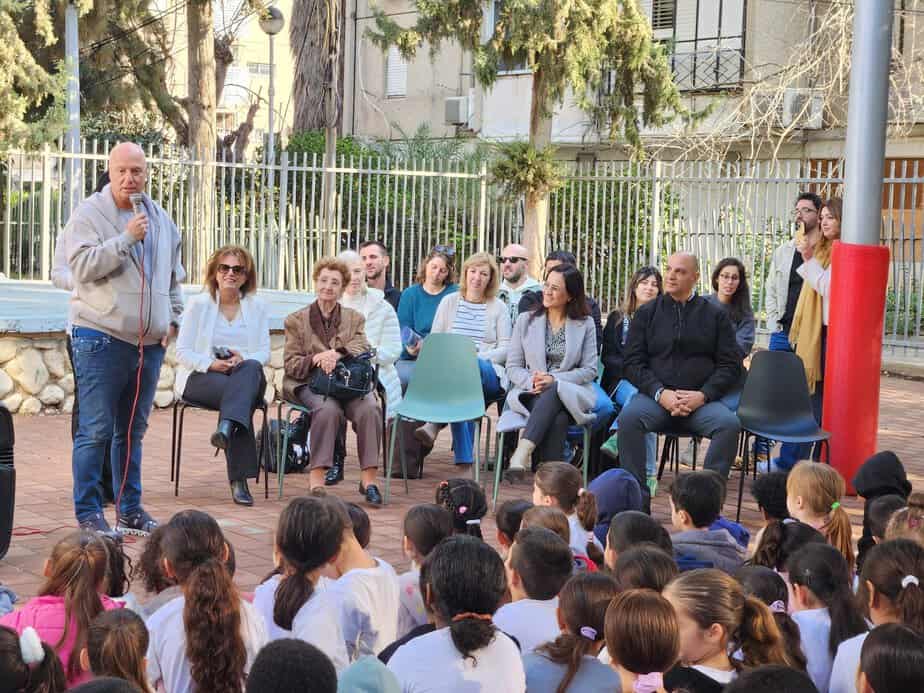 טקס לזכרה של המורה לינדה צור ז"ל. צילום: דוברות עיריית אור יהודה
