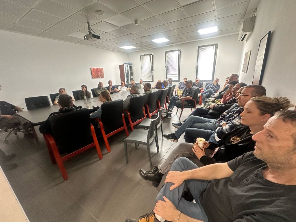 יחידת סער ויחידת הכוננות בקריית אונו בהשתלמות. צילום: דוברות עיריית קריית אונו